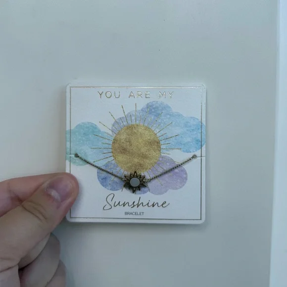 NWT Francesca's Collections ‘You Are My Sunshine’ Bracelet - Picture 1 of 2